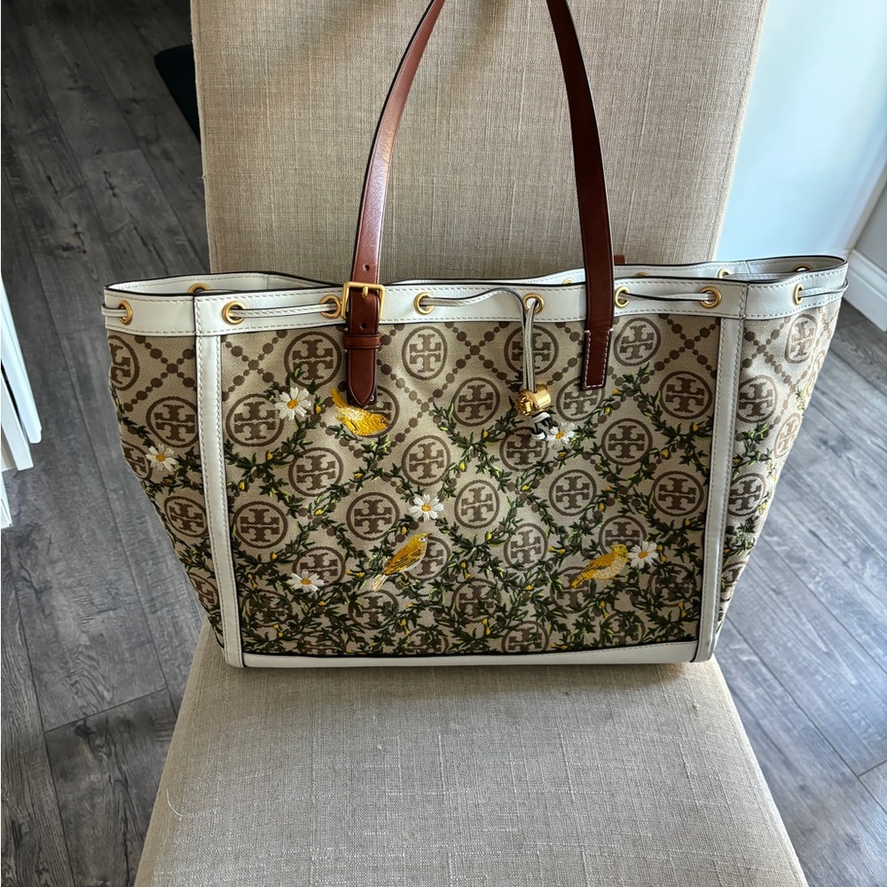 EUC Tory Birch T Monogram Bird Tote